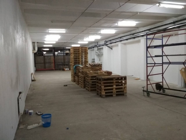 220 кв. м отапливаемый склад-производство в цокольном этаже бизнес-центра Фрунзенский р-н